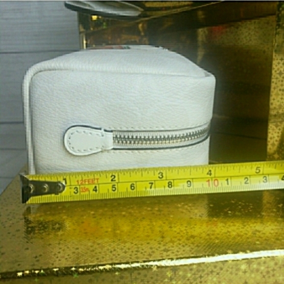 NWT Coach Cosmetic Bag + Mirror Train Boxy Christmas Holiday Train - Picture 12 of 12